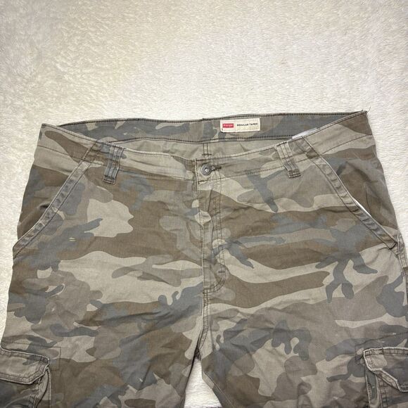 Men’s Wrangler Cargo Pants Camo 38x30 Regular Taper 98% Cotton 2% Elastane Work - Picture 2 of 9
